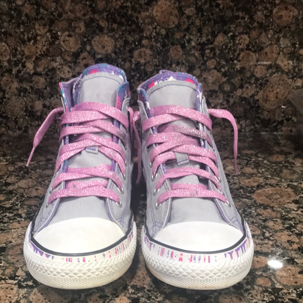 Converse All Star High Top Shoes US 6 Gray & Graffiti Trim EUC